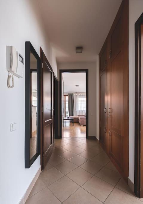 Апартаменты Bright Downtown Balcony Retreat Будапешт Экстерьер фото